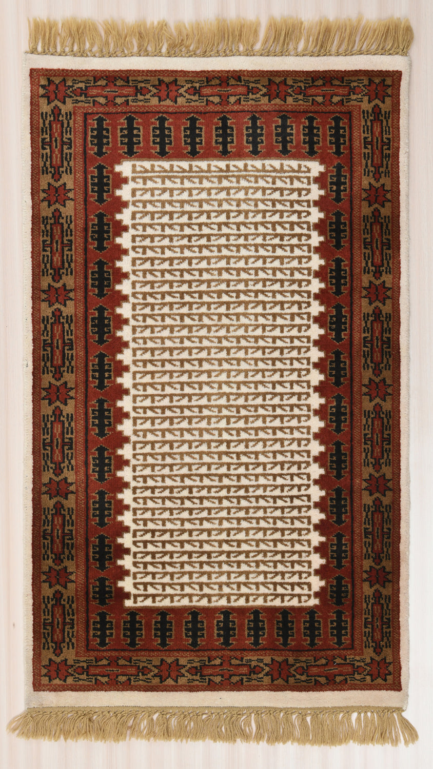 PECOCK – Channi Carpets